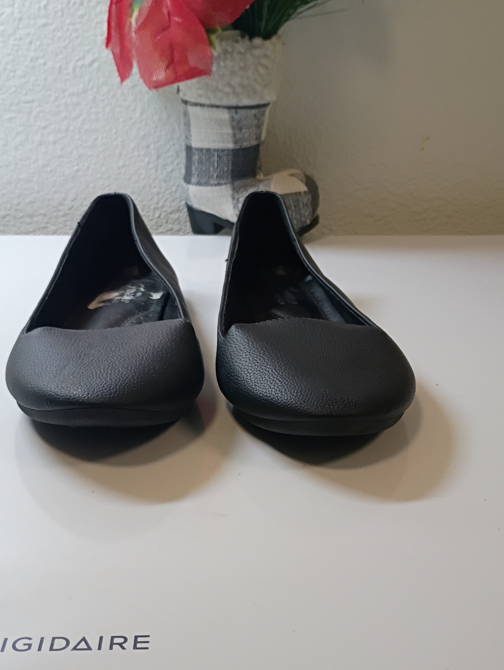 Women's Black Slip-On Ballet Flats - Comfortable Everyday Loafers